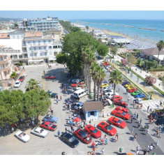 Rombo dei motori sul lungomare di Alba Adriatica