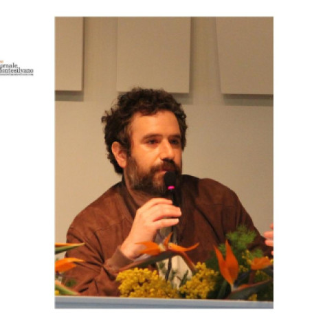 Tommaso Paradiso in concerto allo Stadio del Mare il 16 luglio