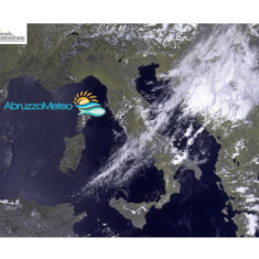 Soleggiato, ventilato sull'Adriatico con temperature in aumento