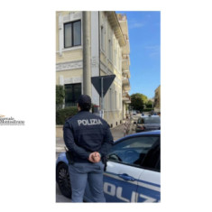 Pescara, arrestati tre giovani per rapina. Il quarto ha estratto il coltello ed è scappato.