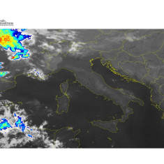 Caldo afoso lungo le coste. Mercoledì sera arriva caldo con punte di 42 gradi