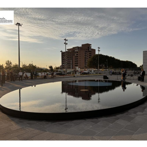 Pescara, Fontana di Ettore Spalletti: inaugurata l’opera restaurata davanti al Palazzo di Giustizia.