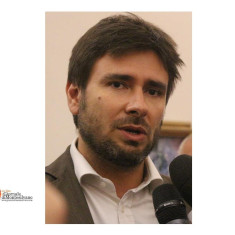 Alessandro Di Battista ricoverato a Cuba, malore durante il suo viaggio