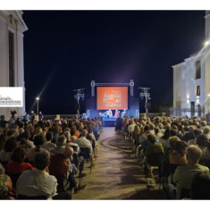 Ortona. Quasi 500 persone per la IV edizione del Festival del dubbio nella Piazza del Teatro Tosti