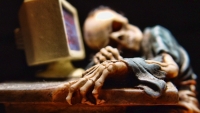 Giappone. “Stress lavorativo”. Gogna mediatica contro il karoshi, lavoro fino alla morte