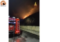 Incendio a Torre dè Passeri, intervento dalla mezzanotte dei Pompieri.