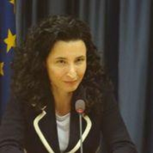 Abruzzo. Politiche di genere nella Regione, Marinelli: " Fumo negli occhi."