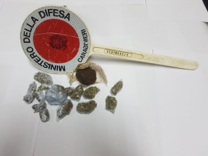 Ortona: smantellata “piazza di spaccio”, minorenne denunciato a piede libero.