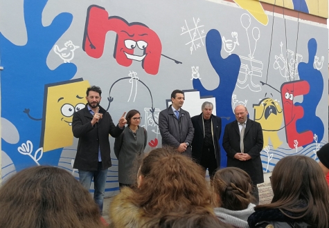 Montesilvano /scuola. Street art, “Un mare di amore”