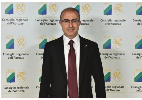 Abruzzo, denuncia del M5S: "levati soldi a anziani vittime criminalità"
