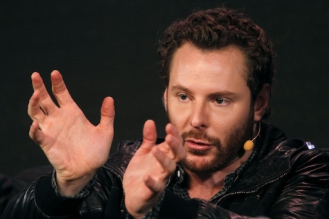 Sean Parker, co-fondatore di facebook, riunisce i migliori scienziati contro il cancro.