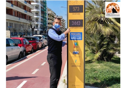 Pescara/Monitoraggio delle piste ciclabili, installati un totem e tre display bifacciali