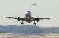 Usa, fa pipì in pubblico in aereo, arrestato