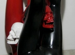  “Femminicidio - rosso, bianco, nero”, in mostra ad Ardea