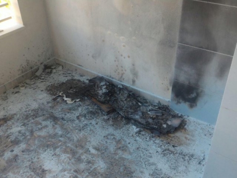 Pescara, incendio vicino al Comando P.M. Agenti salvano minore.