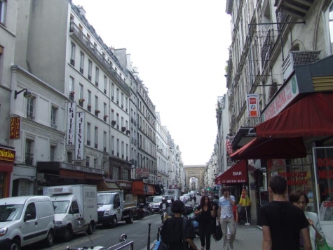 Parigi, maestro accoltellato smentisce sia stato membro Isis