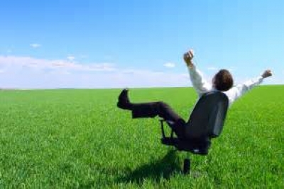 Lavorare massimo 34 ore per essere felici.