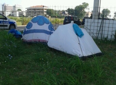 Montesilvano. Tende abusive via da C.so Strasburgo. Domenica manifestazione cittadina