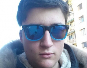 Lorenzo Pianazza salva un bombo dal treno