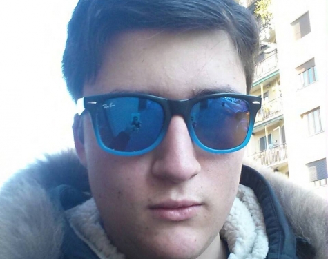 Lorenzo Pianazza salva un bombo dal treno