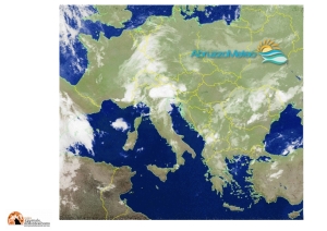 Rovesci e temporali, lunedì rimonta del caldo