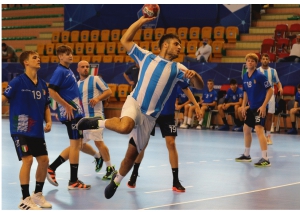 Pallamano, Pescara punta a Follonica