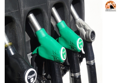 Benzina verde ai massimi da oltre un anno. Pesa la componente fiscale.