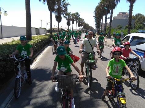 Montesilvano/bandiera verde. Concorso bambini di Amare Montesilvano di Renato Petra