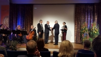 Roy Kerr premiato con la più alta onorificenza per l'astrifisica