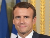 Macron: "Rischio guerra civile in Europa"