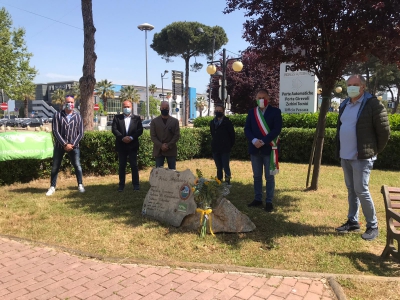 Montesilvano ricorda tre poliziotti morti in incidente