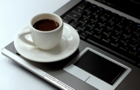 Caffè migliora prestazione di lavoro