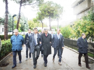 Foto: Mastromauro e D'Alfonso in visita all'ospedale di Giulianova (archivio)