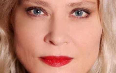 Isabella Russinova presenta il suo ultimo libro all'Aurum Pescara