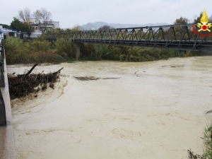 Maltempo. Oltre  40 unità di Vigili del fuoco sul territorio provinciale di Pescara video
