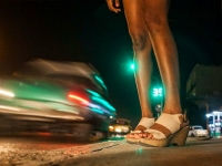 Ragazzine si vendono per passare il confine a Ventimiglia