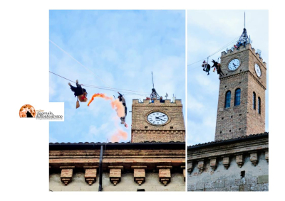 Atri, tredicesima edizione della Discesa delle Befane dalla Torre campanaria del Palazzo Ducale.