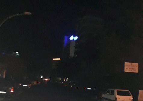 via Maresca, Grandi Alberghi al buio