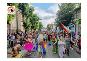 Avezzano/Abruzzo Pride 2025: Rivoltorse conquista la Marsica – Oltre 1.300 persone in corteo nella Marsica