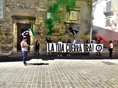 Manoppello e Lanciano, gesto futuristico del Blocco studentesco per rendere onore agli avi