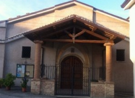 Montesilvano\Chiesa di Villa Carmine. Don Lembo:"Chi ha bloccato lo affido alla misericordia di Dio"