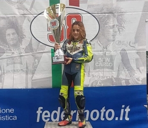 Montesilvano/minimoto. Luana Giuliani conquista il pubblico del Trofeo Simoncelli