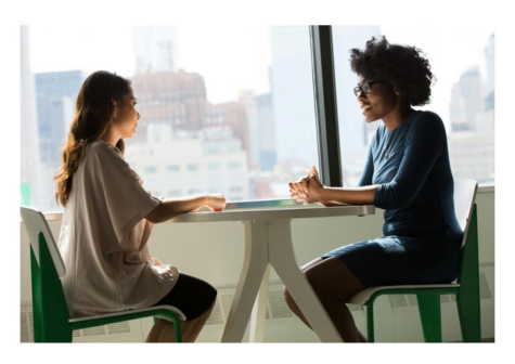 Abruzzo digitale: come cambia il modo di comunicare tra generazioni