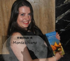 Il libro mostrato da una modella speciale:Patrizia Perilli, consorte dell&#039;autore