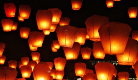 Pescara, lanterne al posto dei petardi
