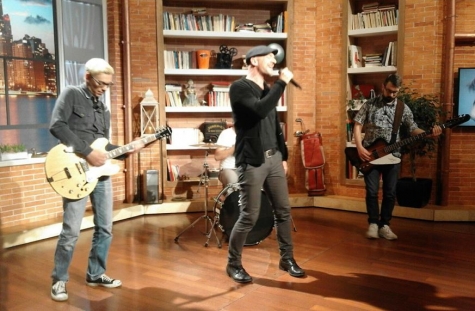 la band musicale pop–rock Perturbazione (Tommaso Cerasuolo, Cristiano Lo Mele, Alex Barracco e Rosanno Antonio Lo Mele)