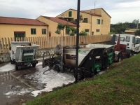 Pescara. Incendio Attiva. Tre mezzi danneggiati dalle fiamme.