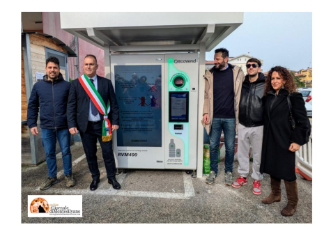 Inaugurato il primo eco-compattatore di Montesilvano.