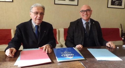 Giulio De Collibus e Nazareno Di Giovanni durante la firma della convenzione Archeoclub - Unpli