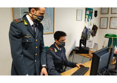 Pescara/Arresti per turbativa d'asta: viaggi, shopping e cene in barba alla pandemia.
